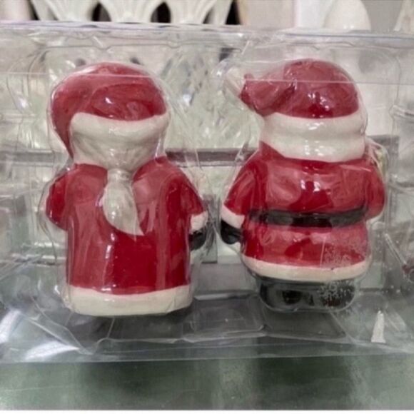 New Santa Claus Mrs Salt Pepper Shaker Set - Picture 2 of 7